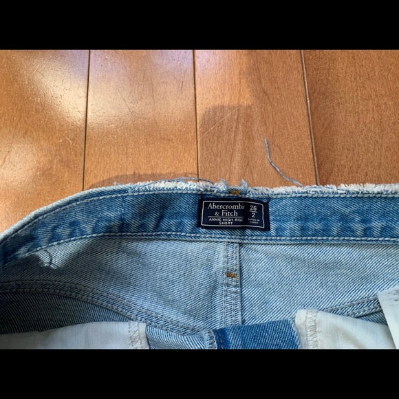 Abercrombie shorts - Picture 3 of 4